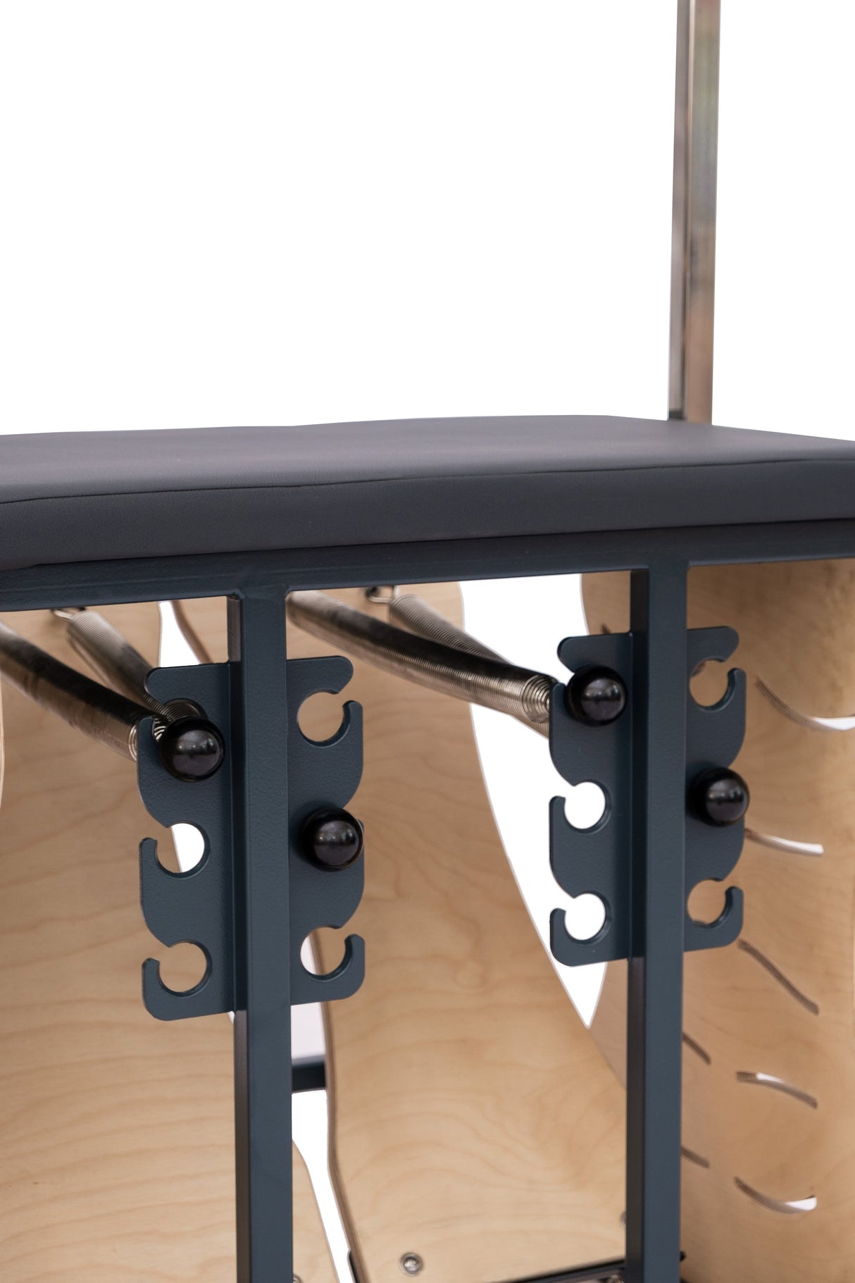 Fitkon™ Powerhouse Split Pedal Wunda Chair