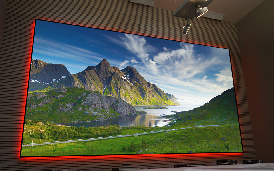 Reference Studio AudioWeave 4K NanoEdge Screen